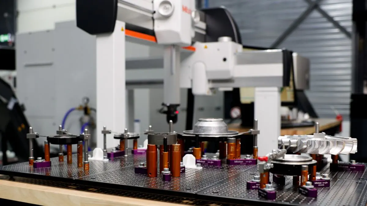 Crysta KM 565 - Promo Video.00_00_26_05.Still010.jpg